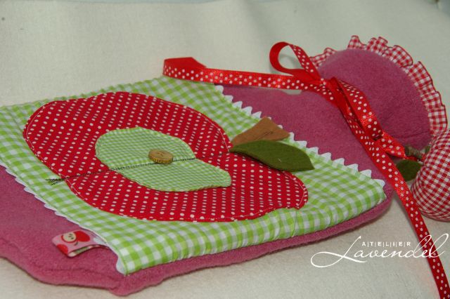 Read more about the article Hot Water Bottle Covers: Warm and Cosy