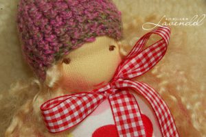 Read more about the article Handmade Cuddle Dolls: Lucky