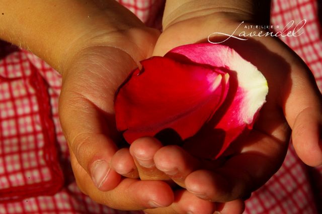 Handgemachte Waldorfpuppen, natürliche Puppen: Spielpuppen und Babypuppen vom Atelier Lavendel sind aus natürlichen materlialien individuell mit viel Liebe zum Detail hergestellt.