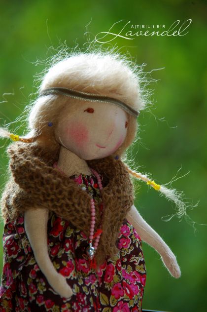 Art cloth dolls for sale. Handmade by Atelier Lavendel