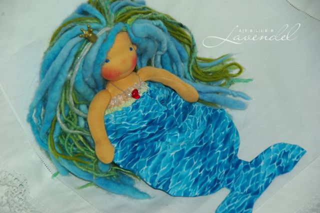 Bellinda is a Waldorf mermaid doll, handmade by Atelier Lavandel with lots of love and care.