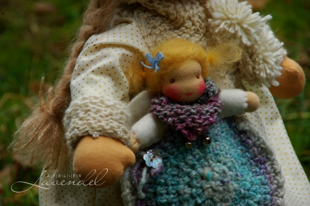 ooak natural cloth doll: handmade by Atelier Lavendel with lots of love and attention to detail, using all natural, best quality materials.