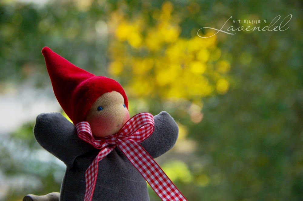 Waldorf toys handmade: angels and gnomes by Atelier Lavendel. Handmade in Germany.