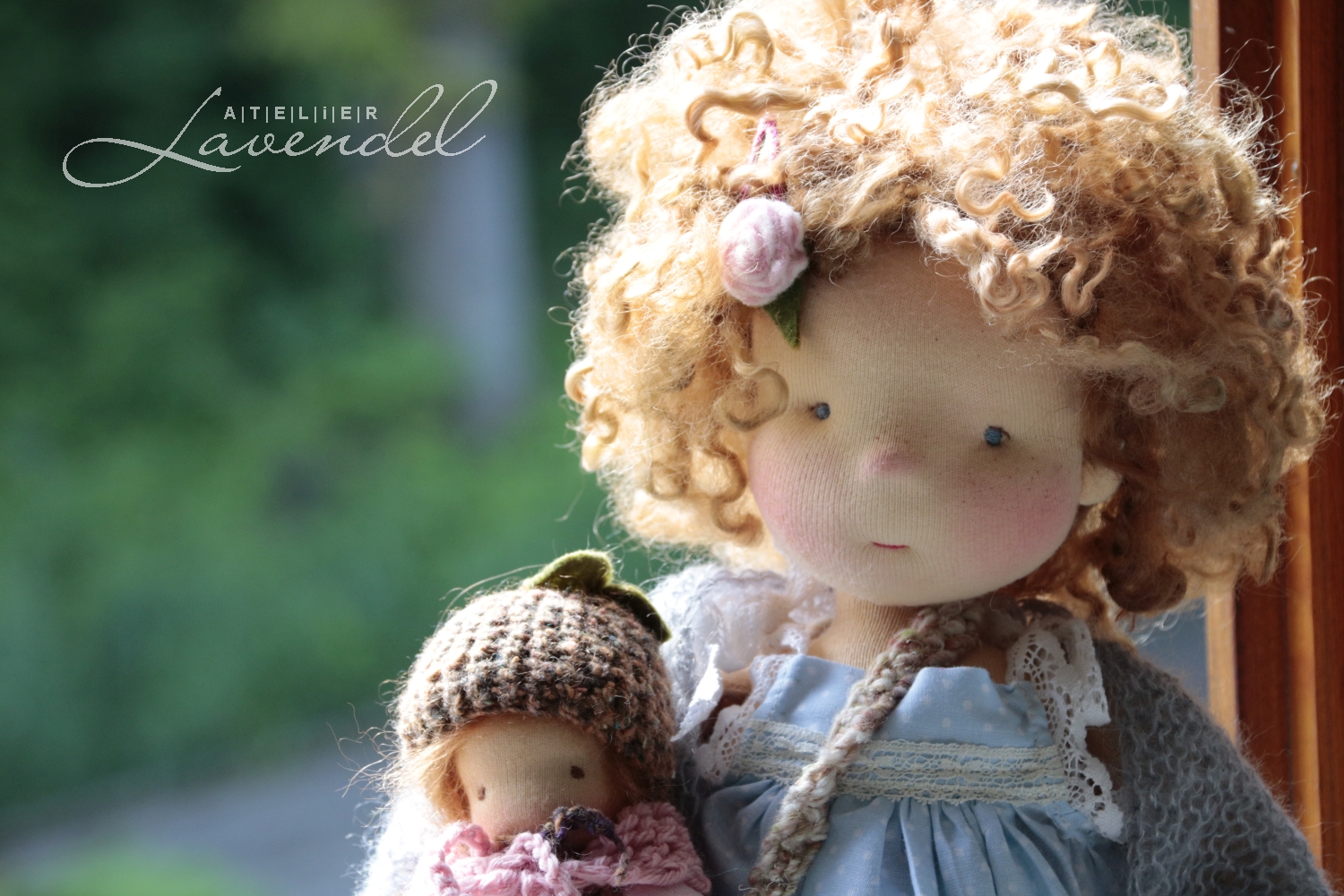 Natural fiber art doll ooak by Atelier Lavendel: meet Ariane and Luca. Organic, best quality materials, many sweet details, heirloom quality. Handmade in Germany