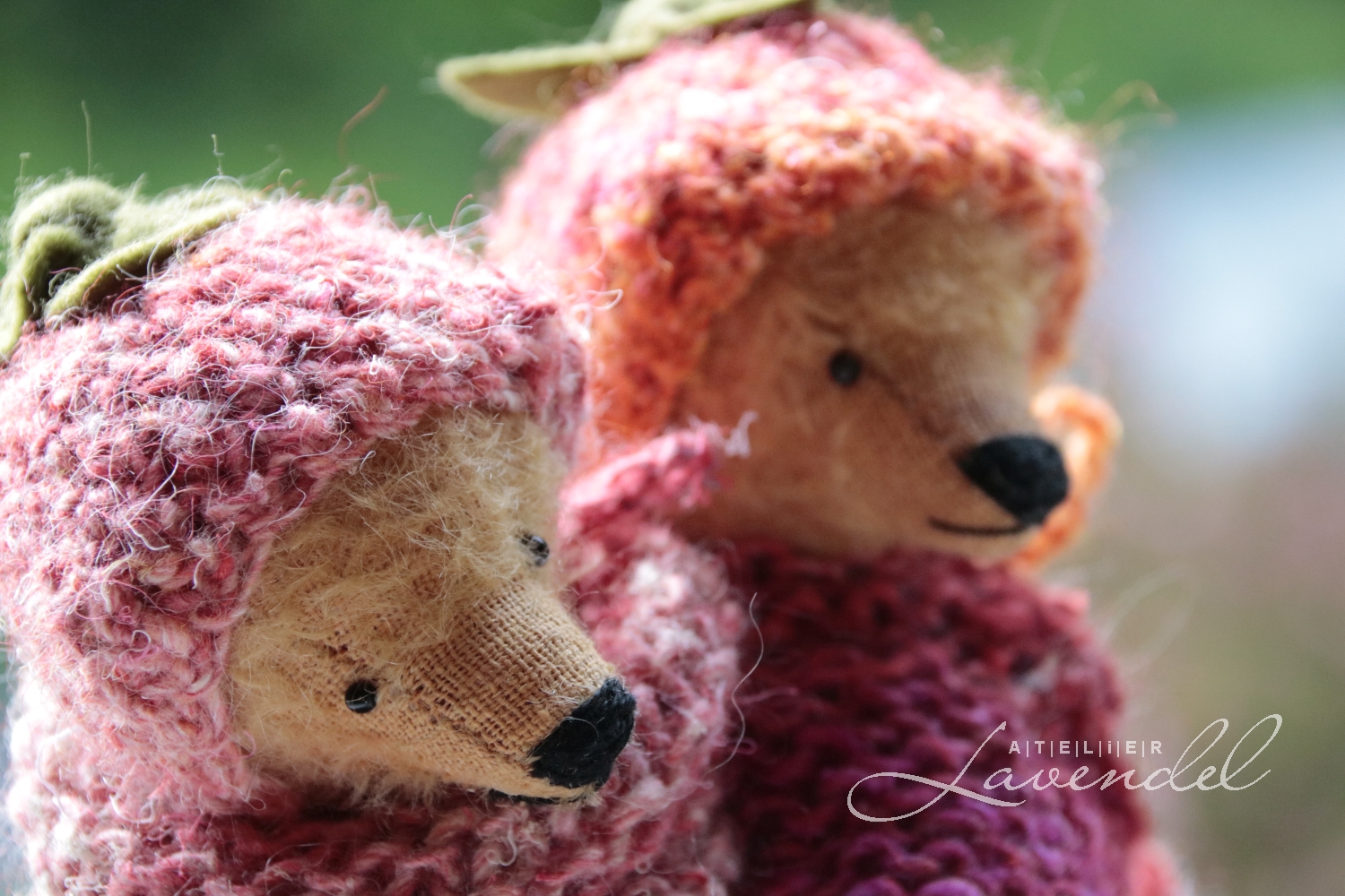 Meet Mathilda! RTG ooak artist bears by Atelier lavendel. Best quality natural materials, original designs. Hanmade in Germany.