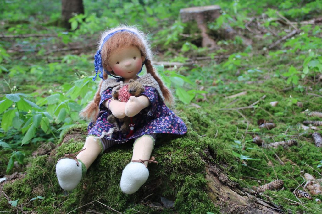 Atelier Lavendel natural fiber doll